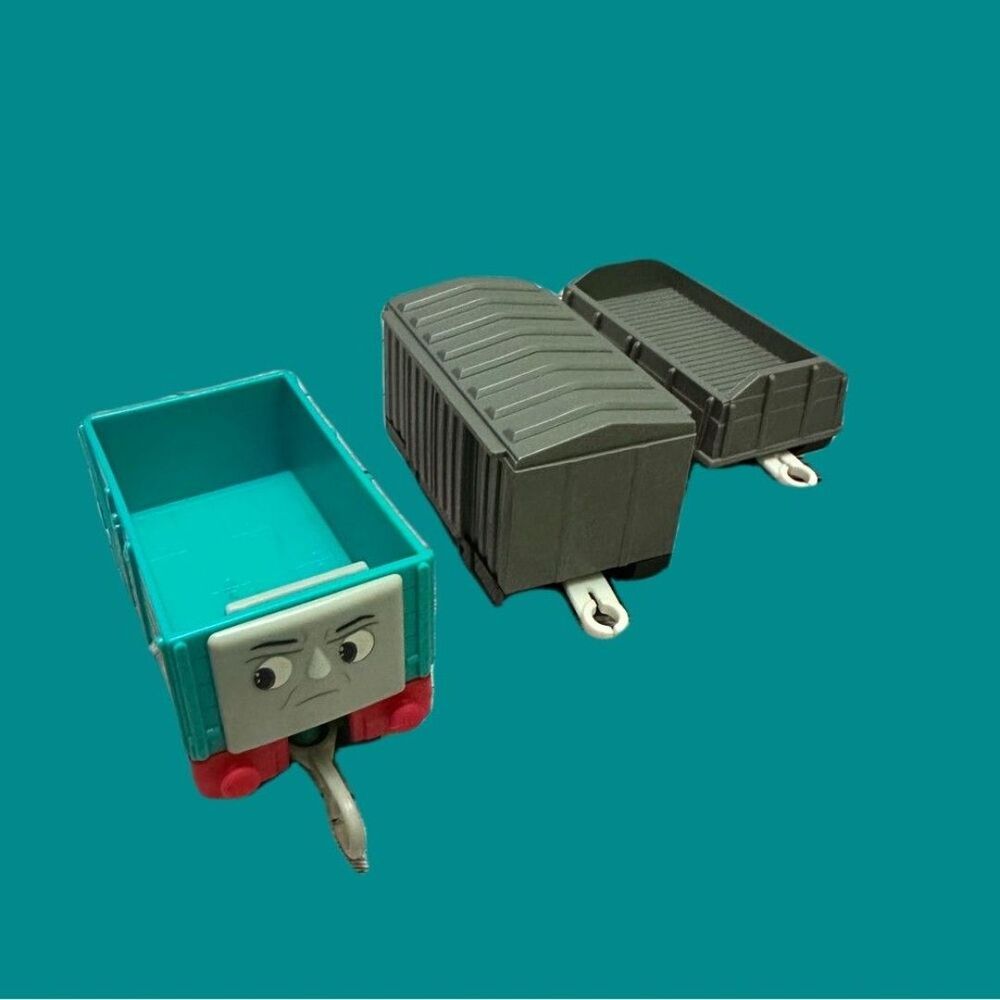 Thomas & Friends Teal and Gray Train Cars